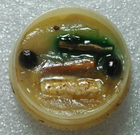 สีผึ้ง หลังจาร