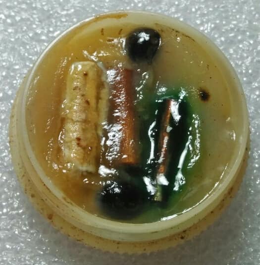 สีผึ้ง หลังจาร