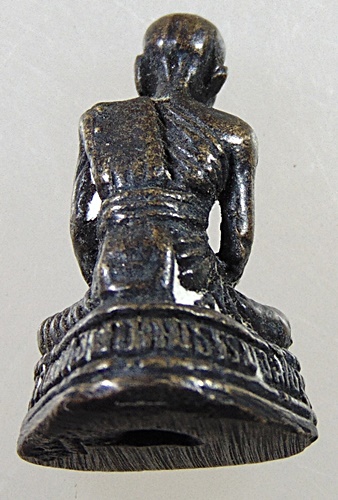 ๒๐ รูปหล่อพระครูสุวรรณศีลวัตร วัดบ่อทองอุดมธรรม สุโขทัย