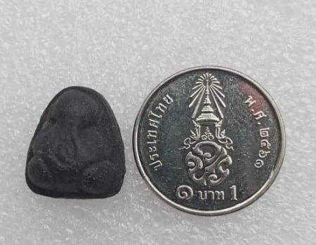 พระปิดตา หลวงปู่เหมือนวัดกำแพง พิมพ์เล็ก ปี 22