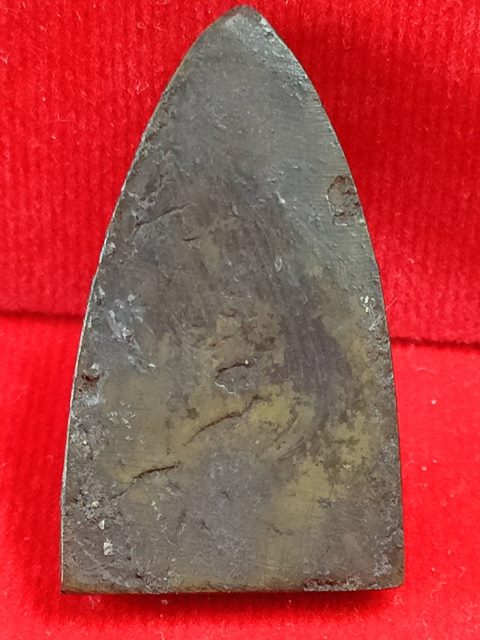 หลวงปู่ทวด หลังเตารีด อ.ทิมเสก ออกวัดคอกหมู โค้ดหมู 1 ตัว เนื้อทองเหลือง ปี2505 พร้อมบัตร