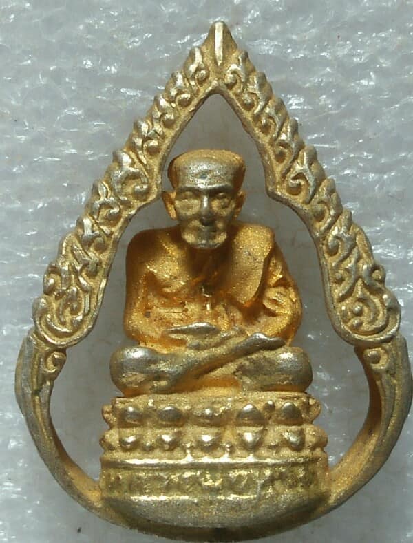 รูปหล่อหลวงปู่ทวดฉลุ ไม่ทราบวัดที่ออก 