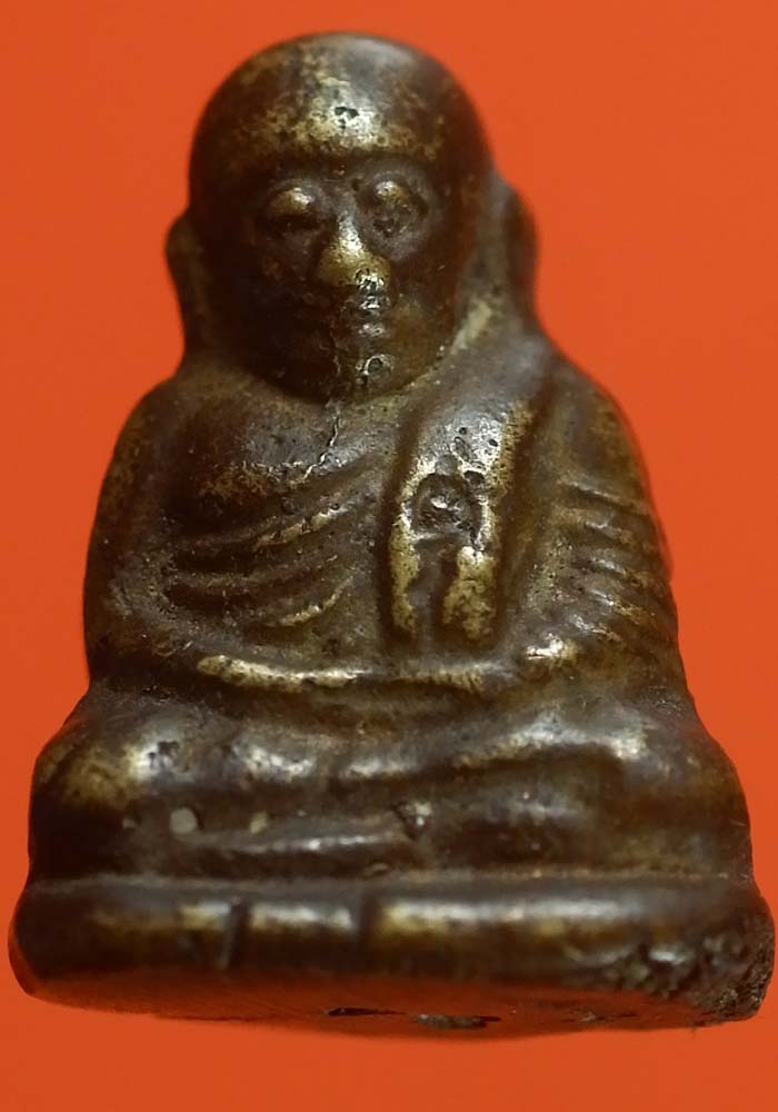 รูปหล่อหลวงพ่อเงิน วัดบางคลาน พิจิตร รุ่นฟ้าคำรณ วัดบางคลานใต้ ปี 2534 (ไม่ตอกโค๊ตใต้ฐาน)