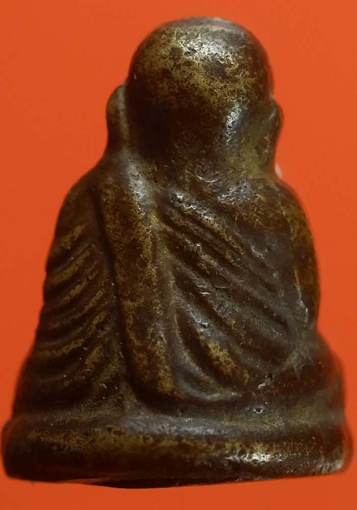 รูปหล่อหลวงพ่อเงิน วัดบางคลาน พิจิตร รุ่นฟ้าคำรณ วัดบางคลานใต้ ปี 2534 (ไม่ตอกโค๊ตใต้ฐาน)