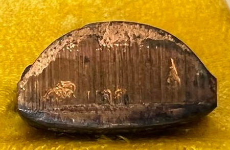 รูปเหมือนปั๊มรุ่นแรก เนื้อทองแดง ((พิเศษแจกกรรมการ)) หลวงพ่อทอง วัดพระพุทธบาทเขายายหอม จ.ชัยภูมิ