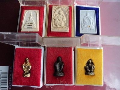 ชุดหลวงพ่อคูณ พร้อมกล่องเดิม