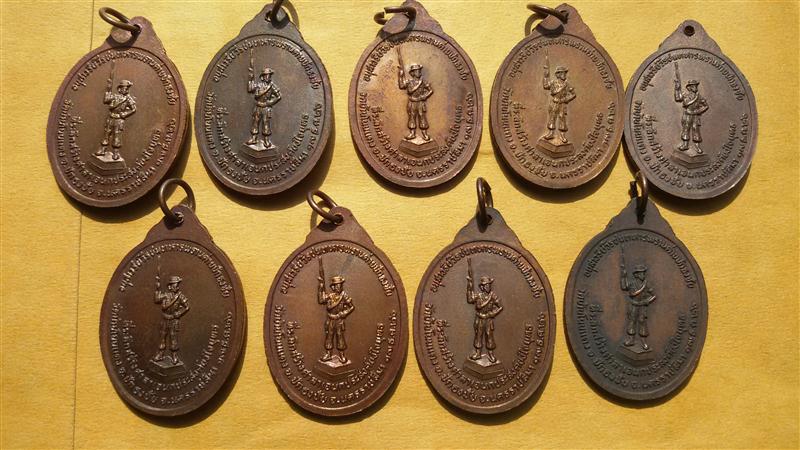 เหรียญหลงพ่อคูณ รุ่นทหารพราน ปี 26 เหรียญมีประสบการณ์ 9 เหรียญสวยเดิม