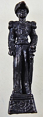 รูปหล่อยืนกรมหลวงชุมพรฯ