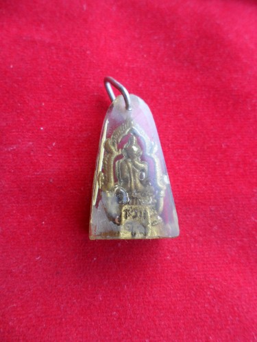 รูปหล่อหลวงพ่อเพชร วัดท่าหลวง จ.พิจิตร รุ่นรวมใจ เลี่ยมเรซิ่นเดิม