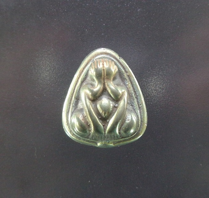 พระปิดตา เนื้อเมฆสิทธิ์ สวยครับ