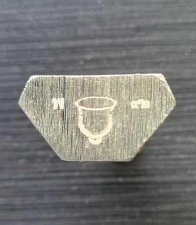 ๑๐๐ ปี รูปหล่อก้นระฆัง ๒๕๖๔..กะไหล่สามกษัตริย์..ลพ.พัฒน์ วัดห้วยด้วน จ.นครสวรรค์ / กล่องเดิม