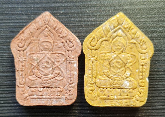 ขุนแผนปั๊มซ้ำผงพรายกุมาร ผสมผงตะไบพระกริ่งชินบัญหลวงปู่ทิม วัดละหารไร่ จ.ระยอง ๒๕๖๓...รวม ๒ องค์ 