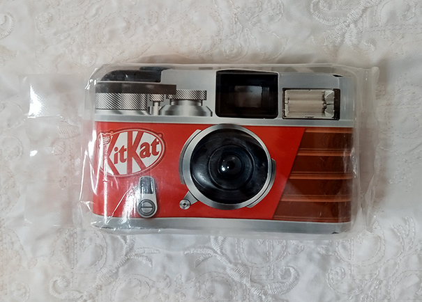 กล้องฟิลม์ KITKAT รุ่นแรกหายาก ของใหม่ยังอยู่ในซีลเดิม