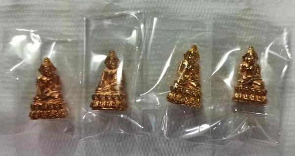 พระชัยฯ หลวงพ่อสำเร็จศักดิ์สิทธิ์ รุ่นสำเร็จชนะจน ปี 2564 เนื้อทองทิพย์ ซีลเดิม 4 องค์