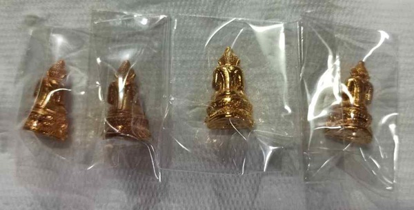 พระชัยฯ หลวงพ่อสำเร็จศักดิ์สิทธิ์ รุ่นสำเร็จชนะจน ปี 2564 เนื้อทองทิพย์ ซีลเดิม 4 องค์