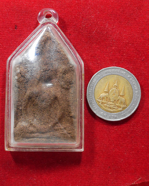  พระขุนแผนเนื้อผงผสมว่านไม่ทราบเกจิ