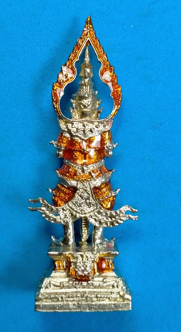 ท้าวเวสสุวรรณเจริญทรัพย์ หลวงพ่อสิน วัดละหารใหญ่ จ.ระยอง เนื้ออัลปาก้าลงยา กล่องเดิม