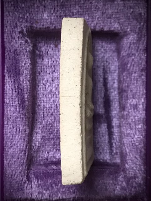 สมเด็จพิมพ์ใหญ่ เกศทะลุซุ้ม วัดระฆังโฆสิตาราม รุ่นเสาร์ห้า23มีนาคม2539 สวยพร้อมกล่องเดิม