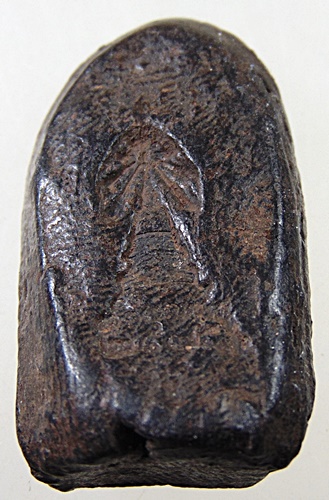 พระคง ลำพูน หลังเจดีย์พระธาตุหริภุญชัย จ.ลำพูน ปี ๒๕๓๕ มวลสารพระกรุเก่า