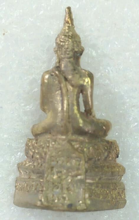 หล่อพระพุทธ อ่านไม่ชัด