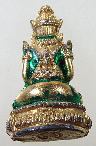 ๒๐ รูปหล่อพระแก้วมรกต