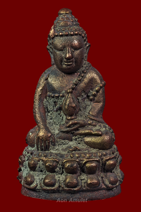 พระกริ่งหล่อโบราญเนื้อนวโลหะ รุ่น มงคลเศรษฐี หลวงพ่อสิน ภัททาจาโร วัดละหารใหญ่ พศ.2559 หมายเลข 16