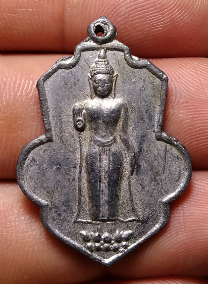 เหรียญหล่อ หลวงพ่อธรรมจักร เนื้อตะกั่ว