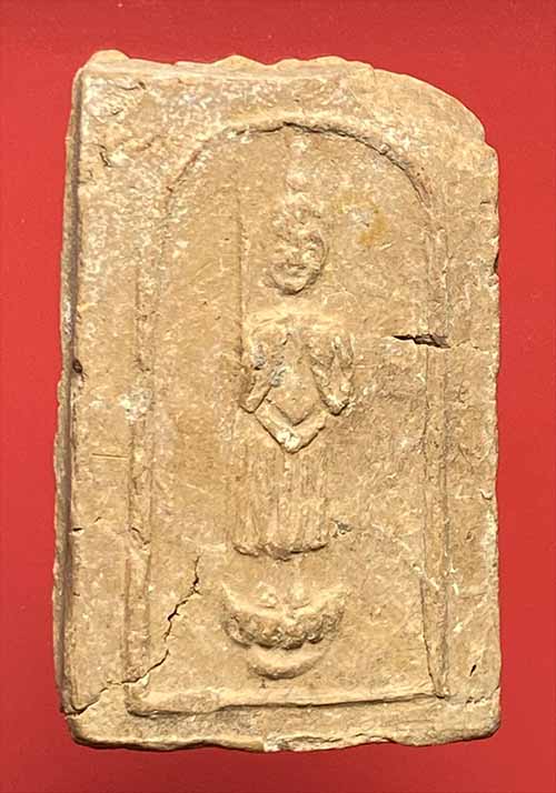 พระประจำวันแม่ชีบุญเรือน วัดอาวุธฯ ปี 2499 เนื้อดินผสมผง