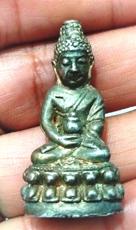 พระกริ่งโปร่งฟ้า วัดร่มจำปาวนาราม จ ลพบุรี