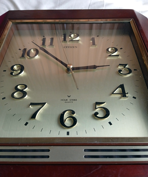 นาฬิกาแขวน CITIZEN HOUR STRIKE M096N เรือนไม้แท้ หน้าปัดทอง วินเทจ สวยมาก