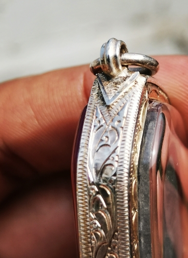 หลวงพ่อเงิน วัดบางคลาน ปี15 เนื้อผงใบลาน พิมพ์ห้าเหลี่ยม (หายาก)