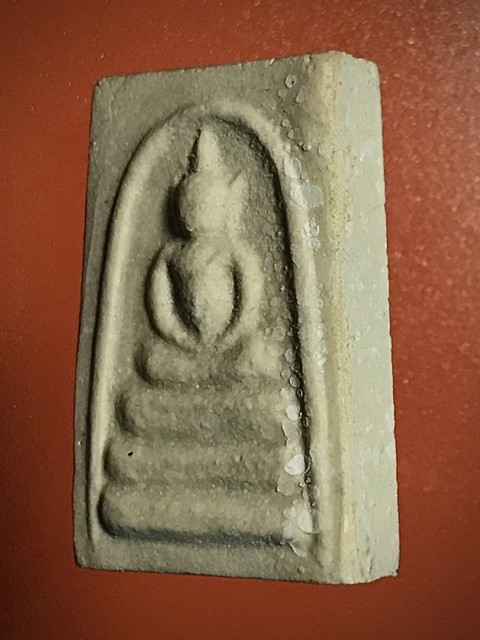 สมเด็จพุฒาจารย์ (โต พรหมรังสี) วัดใหม่อมตรส บางขุนพรหมกรุงเทพฯ เนื้อผงพิมพ์อกครุฑเศียรบาตร ปี2539