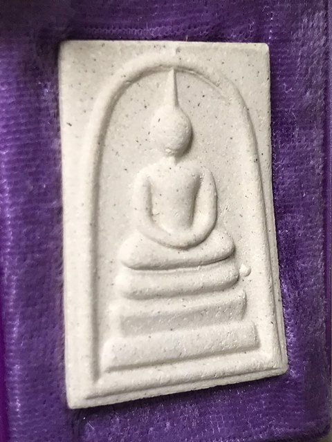 สมเด็จพิมพ์ใหญ่ เกศทะลุซุ้ม วัดระฆังโฆสิตาราม รุ่นเสาร์ห้า23มีนาคม2539 สวยพร้อมกล่องเดิม