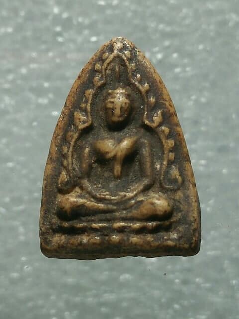 พระผงหลังยันต์ ไม่ทราบที่