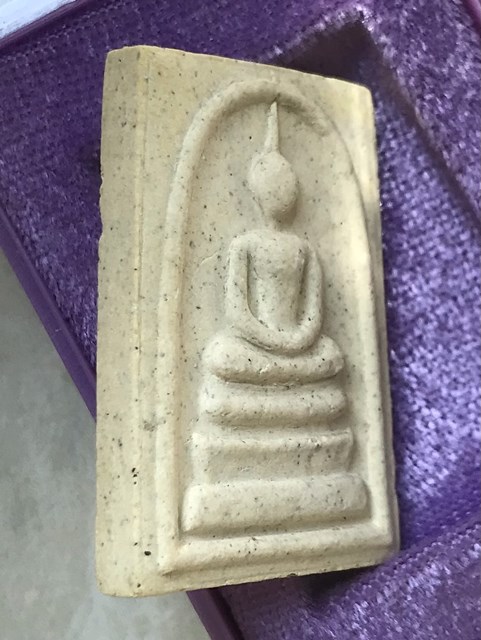 สมเด็จพิมพ์ใหญ่ เกศทะลุซุ้ม วัดระฆังโฆสิตาราม รุ่นเสาร์ห้า27มีนาคม2536 สวยพร้อมกล่องเดิม