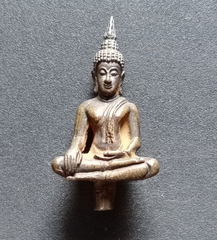 พระยอดธงหลวงพ่อคูณ รุ่น3 เคาะเดียว