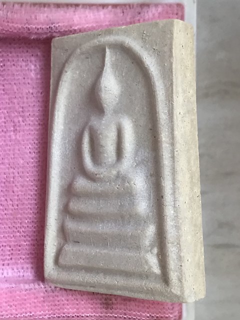 สมเด็จพุฒาจารย์ (โต พรหมรังสี) วัดใหม่อมตรส บางขุนพรหม กรุงเทพฯ เนื้อผงพิมพ์ใหญ่นิยม ปี2539