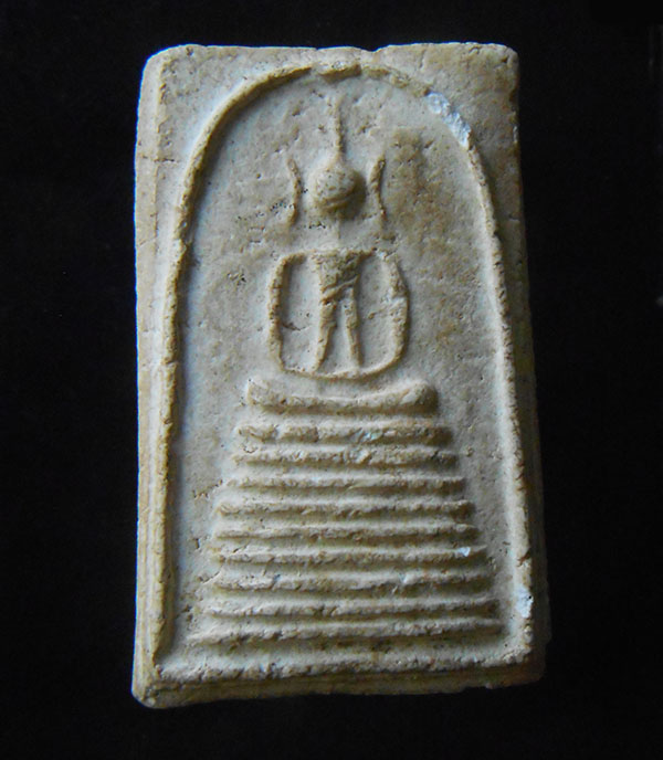 พระสมเด็จ ๙ ชั้น เนื้อผงกรุ แกร่ง หนึบ!!  พบน้อย พร้อมบัตรรับประกัน