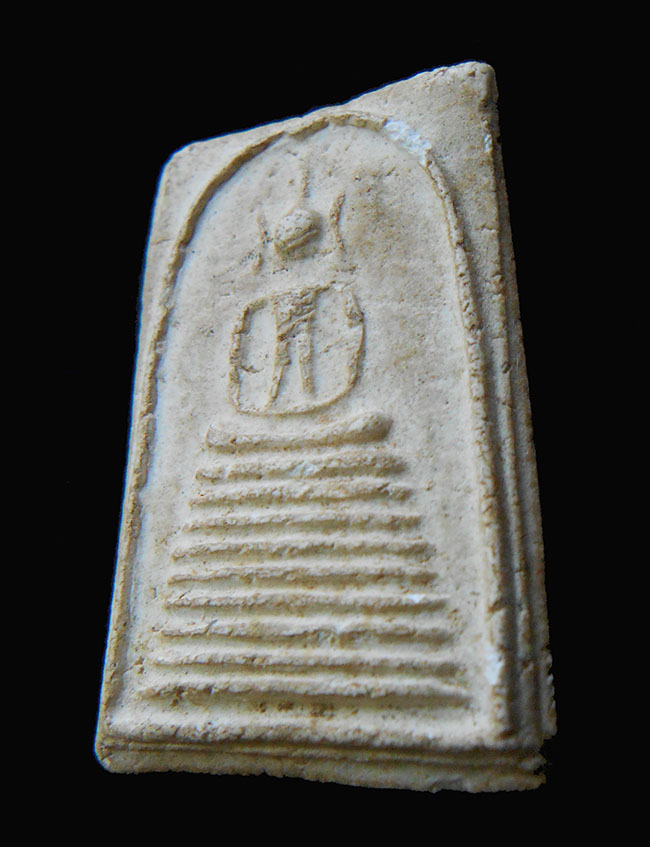 พระสมเด็จ ๙ ชั้น เนื้อผงกรุ แกร่ง หนึบ!!  พบน้อย พร้อมบัตรรับประกัน