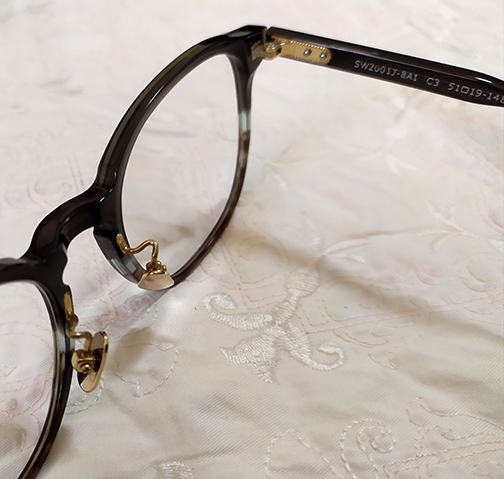 ลดจัดหนัก แว่นสายตายาว owndays ของแท้ ราคา 4,490 บาท เอามาขายแค่นี้พอ