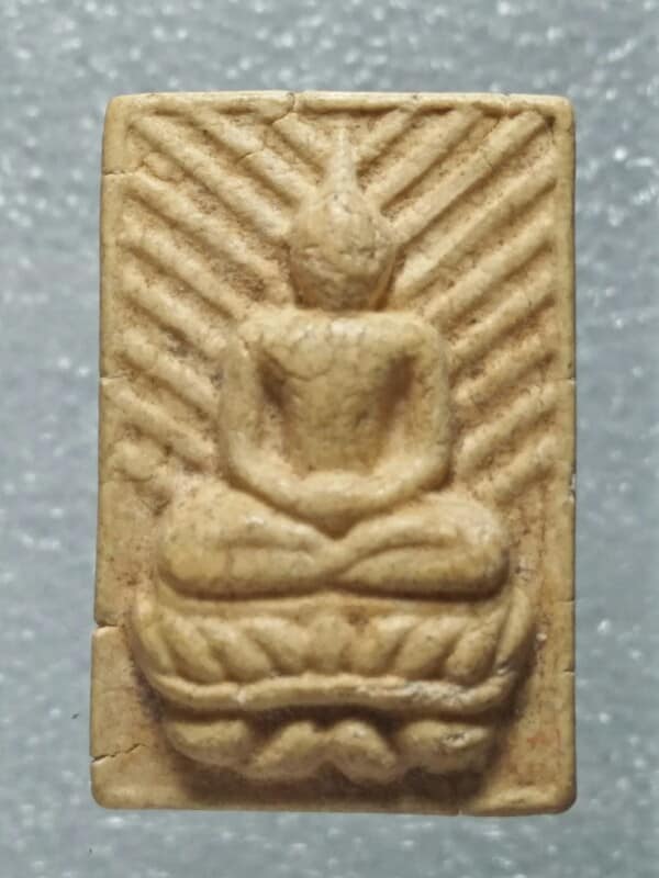 พระผง วัดยางใหญ่ บางละมุง ชลบุรี 