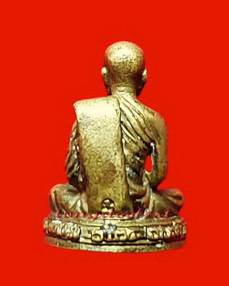 รูปหล่อหลวงพ่อวิเวียร วัดดวงแข รุ่นแรก ปี 2534 สวยมากค่ะ