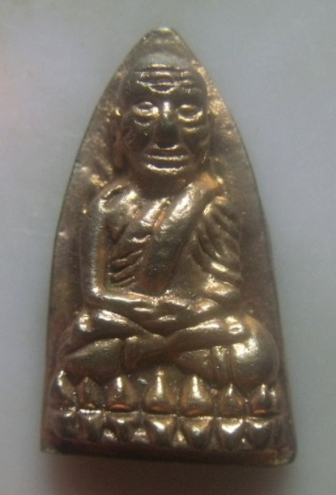 **วัดใจ**หลวงปู่ทวดหลังเตารีด วัดในหาน จ.ภูเก็ต เนื้อสตางค์แดง ปี ๒๕๓๖**ตอกโค้ด สวยๆ