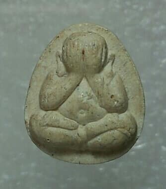 พระปิดตาหลวงปู่บุดดา ถาวโร วัดกลางชูศรีเจริญสุข สิงห์บุรี 