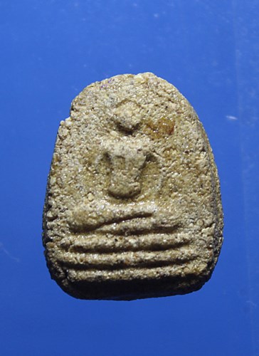 A872พระผงพุทธคุณ ท่านเจ้าคุณเสงี่ยม วัดสุวรรณเจดีย์ สร้าง ใช้พระกรุวัดใหม่ปากบาง ที่แตกหัก จ.อยุธยา