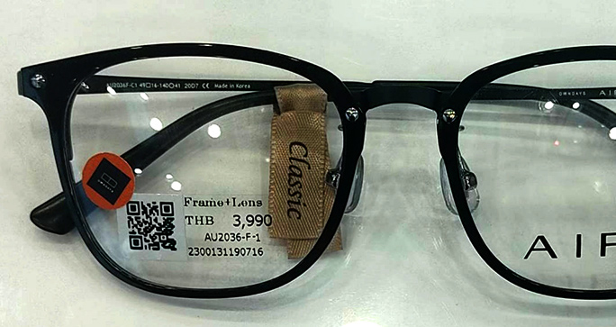 แว่นสายตายาว owndays ของแท้ ใหม่เอี่ยม AIR ultem น้ำหนักเบา สบาย ราคา 3,990 บาท แต่ขายแค่.......