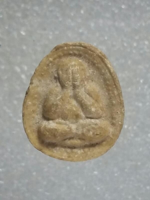 พระปิดตาหลังยันต์ห้า ไม่ทราบวัด 