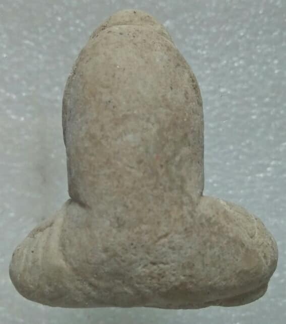 พระปิดตาเนื้อผง องค์ใหญ่ ไม่ทราบวัด