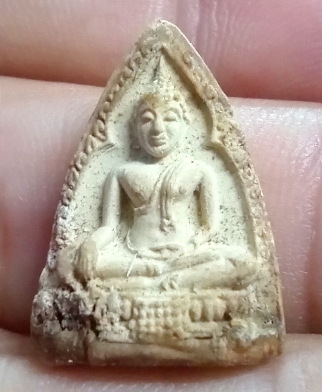 พระผง พระพุทธโคดม พิมพ์เล็ก หลวงพ่อ ขอม วัดไผ่โรงวัว ปี 2514