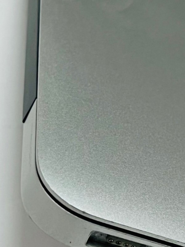 MacBook Air 13นิ้วปี2014,Core i5 1.4 GHz. SSD 128 GB,Ram4GB,แบตเก็บไฟ,คีย์บอร์ดมีไฟ,อุปกรณ์ครบกล่อง